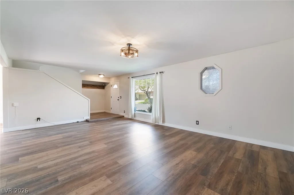 3750 Pilgrim, Las Vegas, NV 89121