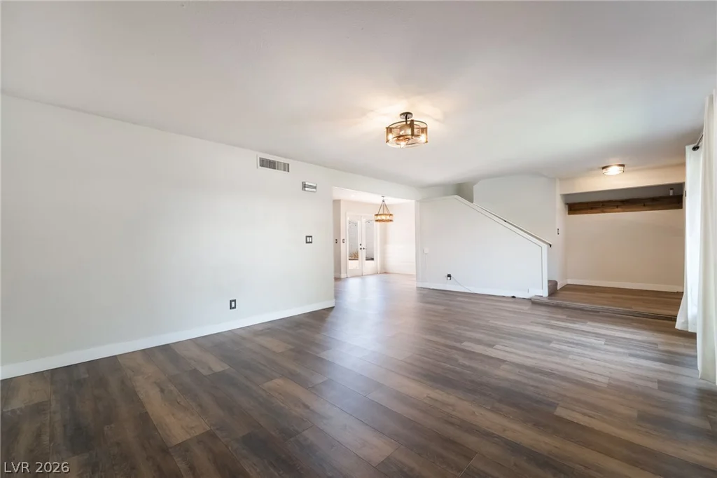 3750 Pilgrim, Las Vegas, NV 89121