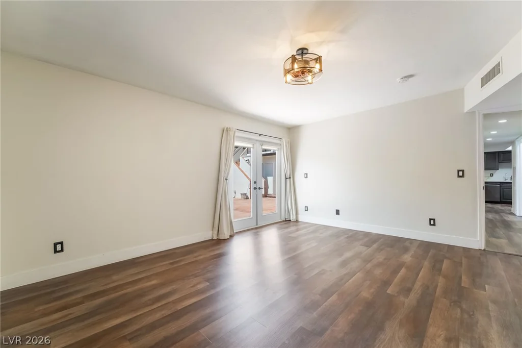 3750 Pilgrim, Las Vegas, NV 89121