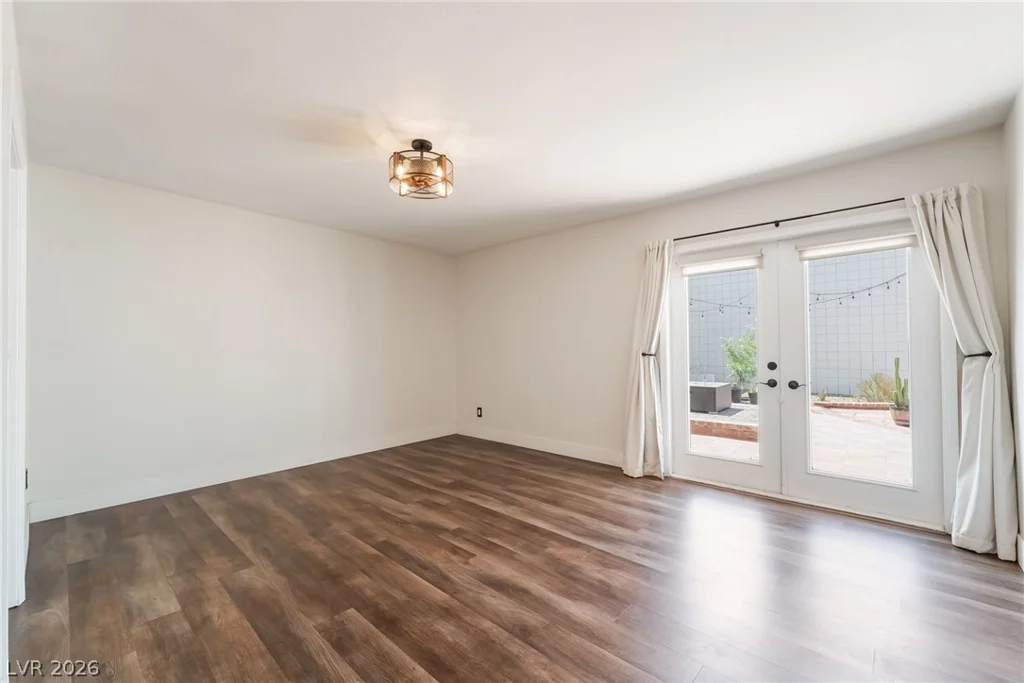 3750 Pilgrim, Las Vegas, NV 89121