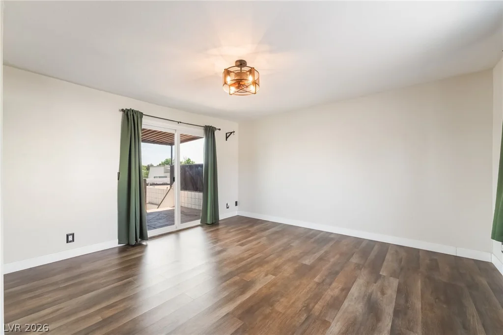 3750 Pilgrim, Las Vegas, NV 89121