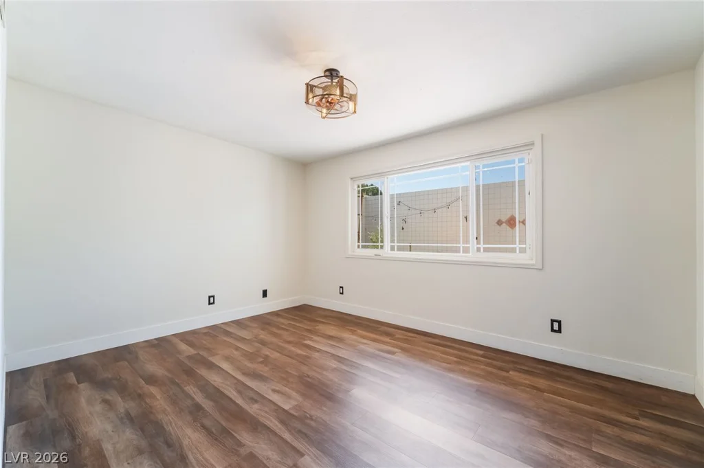 3750 Pilgrim, Las Vegas, NV 89121