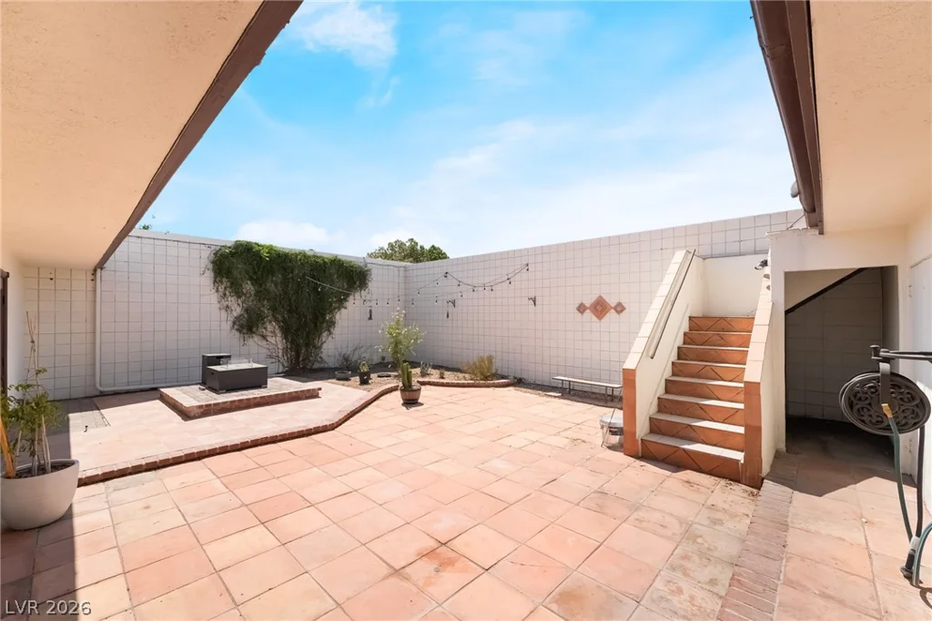 3750 Pilgrim, Las Vegas, NV 89121