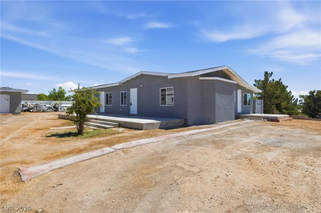 3222 Russell, Las Vegas, NV 89120
