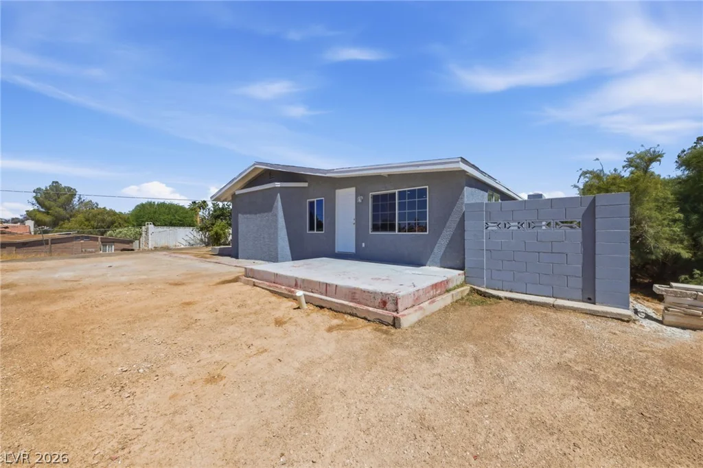 3222 Russell, Las Vegas, NV 89120