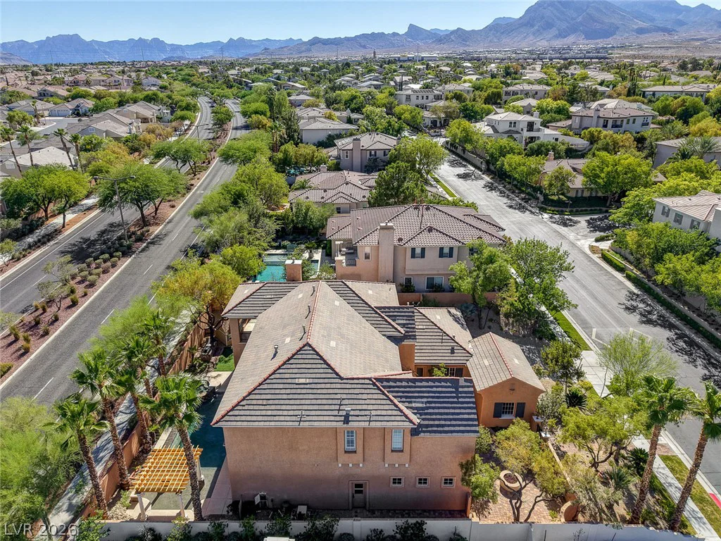 10721 BERINGER, Las Vegas, NV 89144