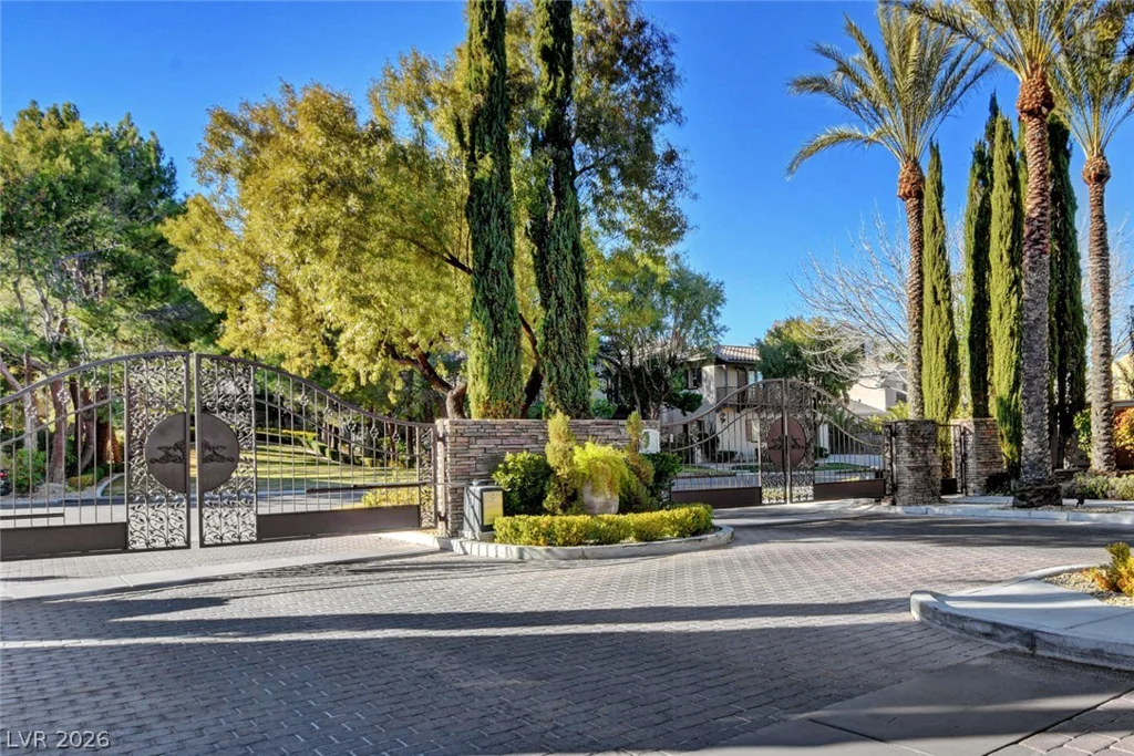 10721 BERINGER, Las Vegas, NV 89144