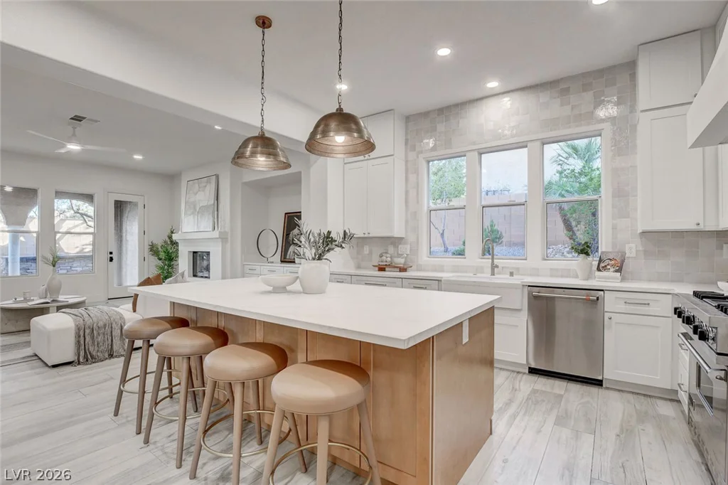 10721 BERINGER, Las Vegas, NV 89144