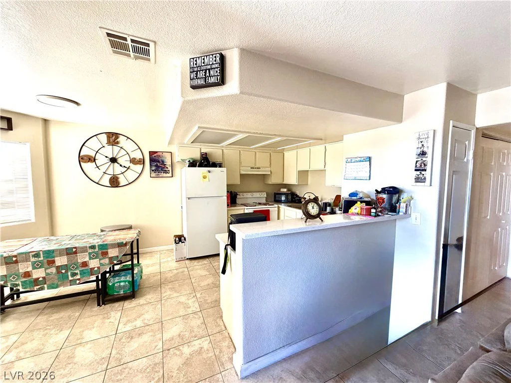 2201 James Bilbray, Las Vegas, NV 89108