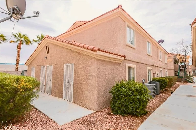 2201 James Bilbray, Las Vegas, NV 89108