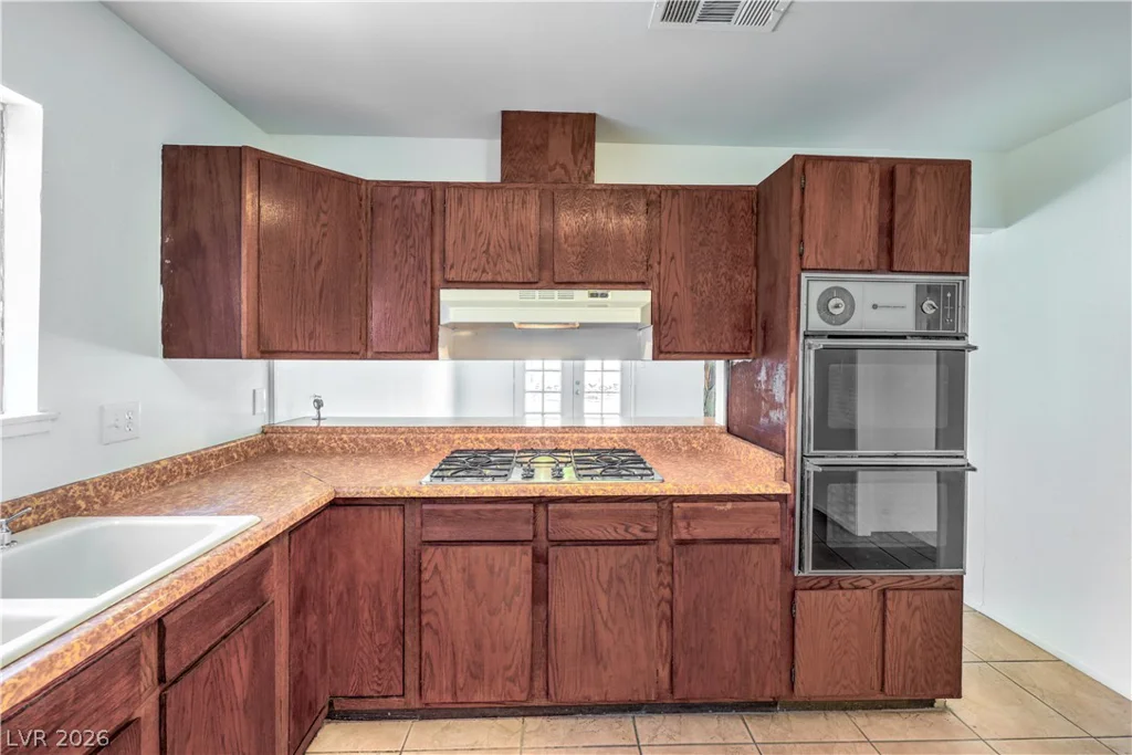 4462 Newton, Las Vegas, NV 89121