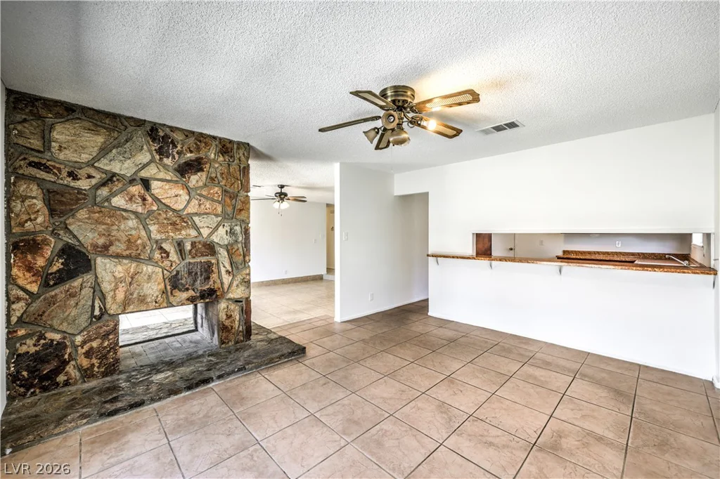 4462 Newton, Las Vegas, NV 89121