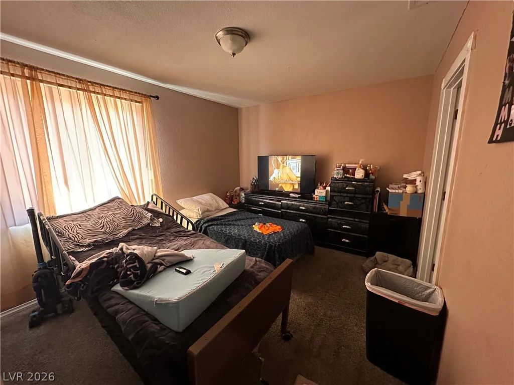 4300 Lamont, Las Vegas, NV 89115