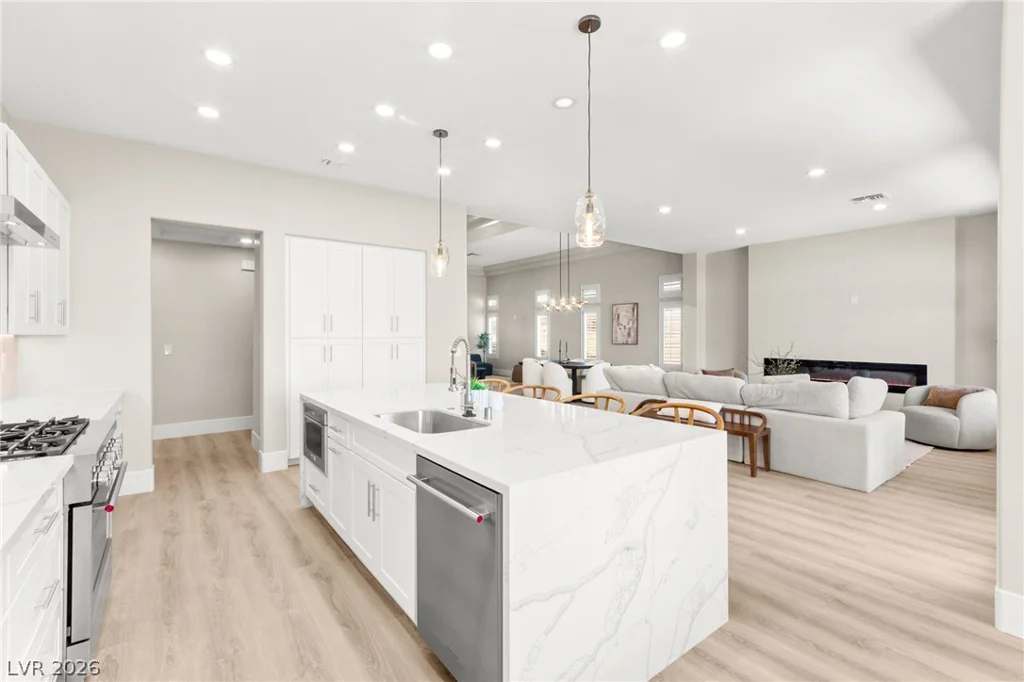 3024 Highland Falls, Las Vegas, NV 89134