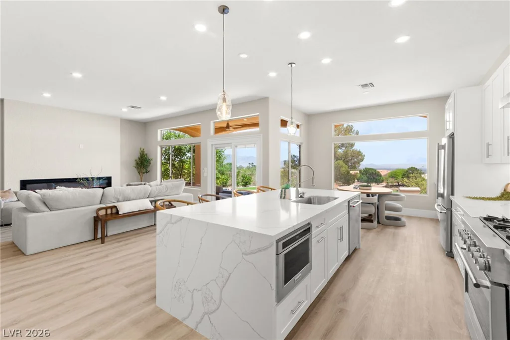 3024 Highland Falls, Las Vegas, NV 89134