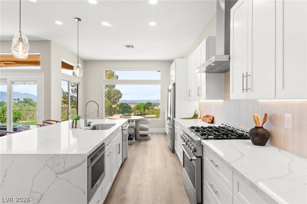 3024 Highland Falls, Las Vegas, NV 89134