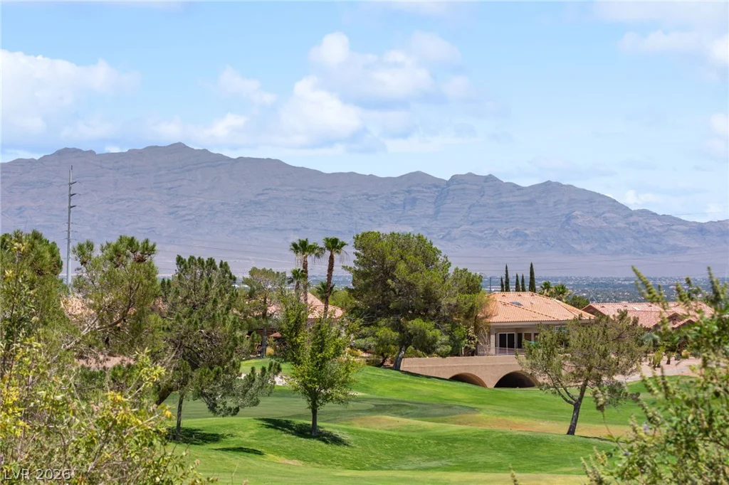 3024 Highland Falls, Las Vegas, NV 89134