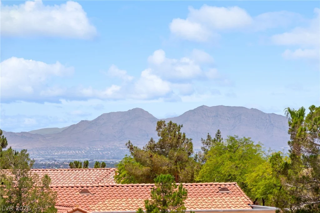 3024 Highland Falls, Las Vegas, NV 89134