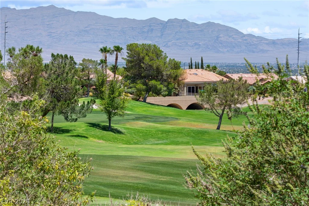 3024 Highland Falls, Las Vegas, NV 89134