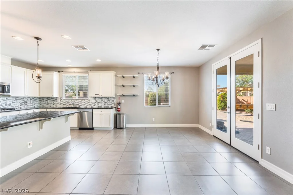 5601 Mackenzie Park, Las Vegas, NV 89130