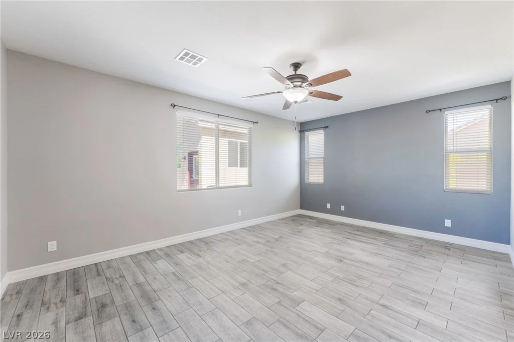 5601 Mackenzie Park, Las Vegas, NV 89130