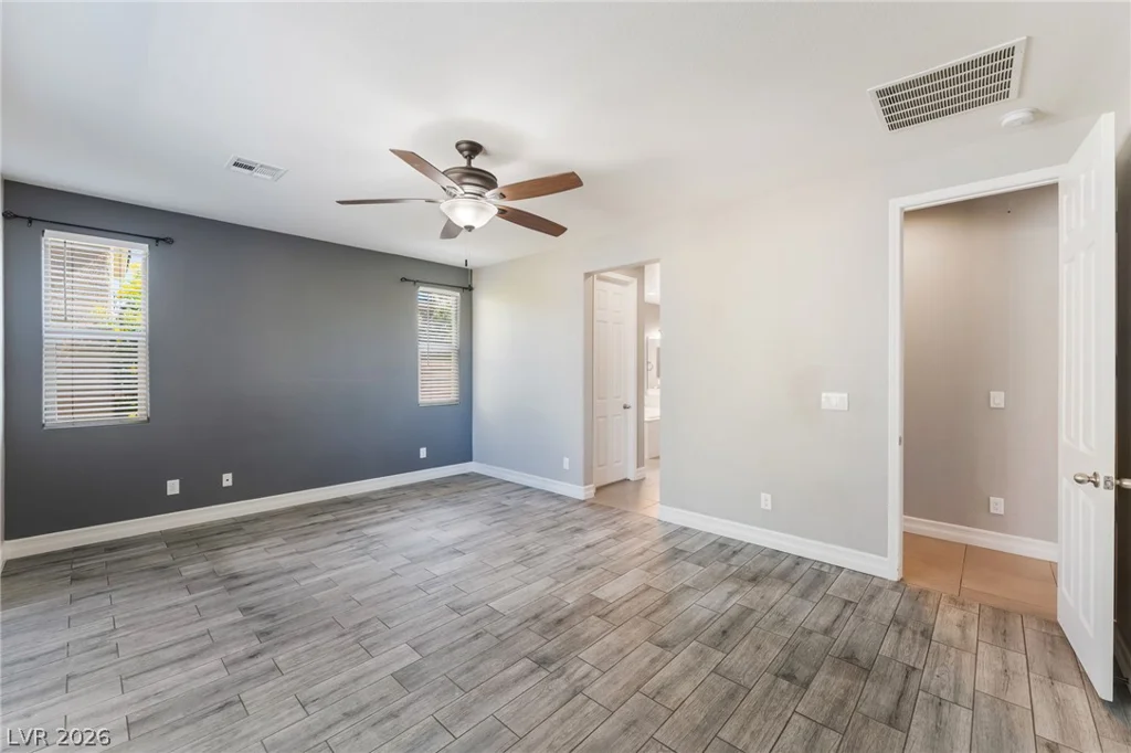5601 Mackenzie Park, Las Vegas, NV 89130