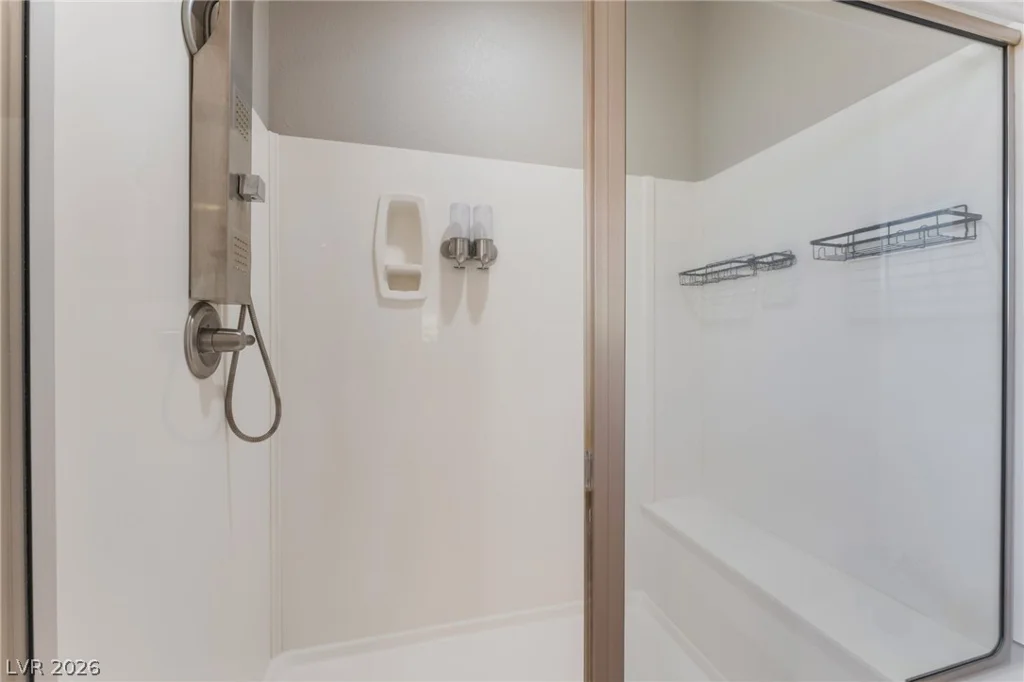 5601 Mackenzie Park, Las Vegas, NV 89130