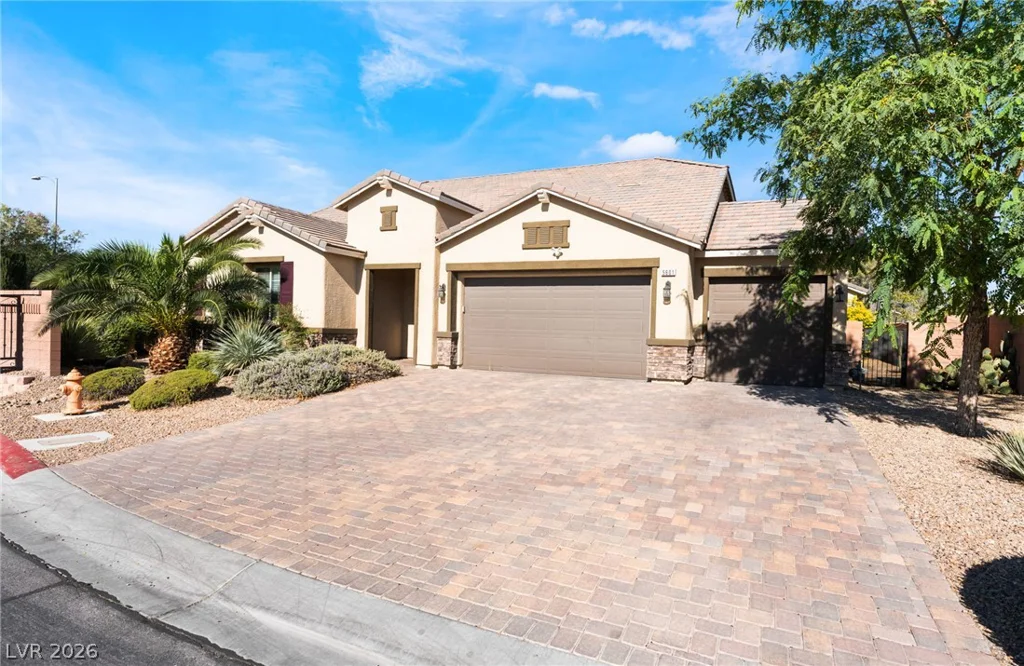 5601 Mackenzie Park, Las Vegas, NV 89130