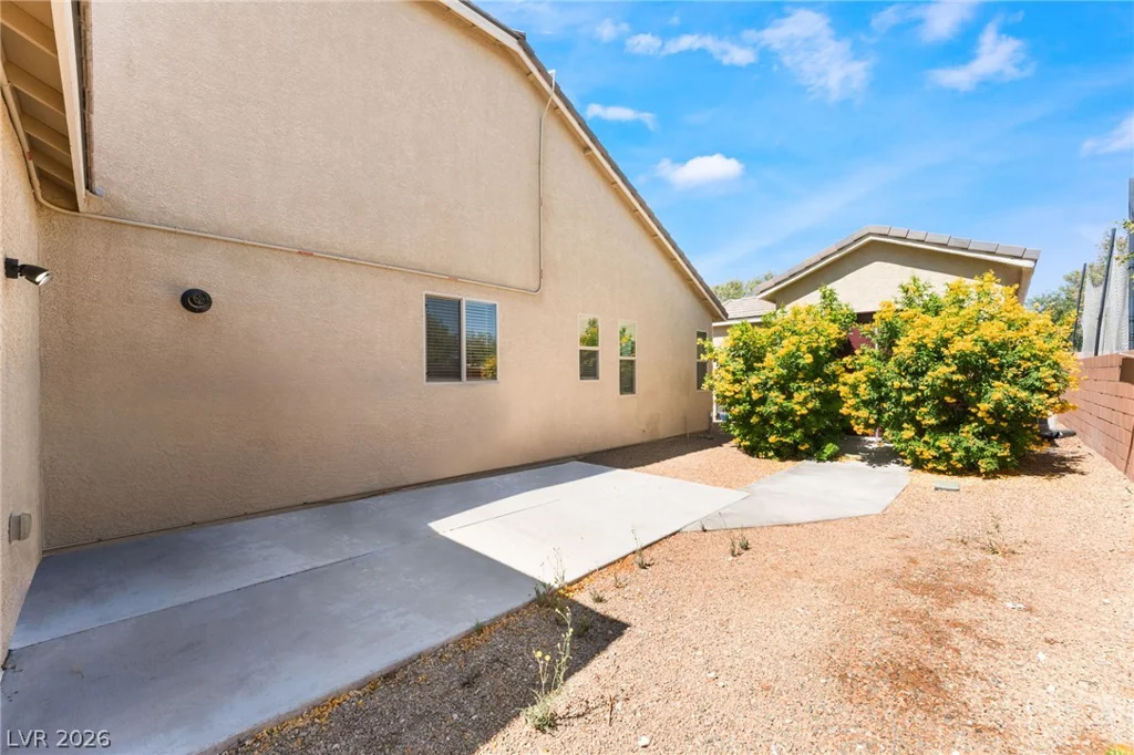 5601 Mackenzie Park, Las Vegas, NV 89130