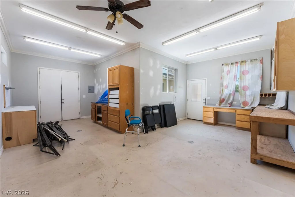 5601 Mackenzie Park, Las Vegas, NV 89130
