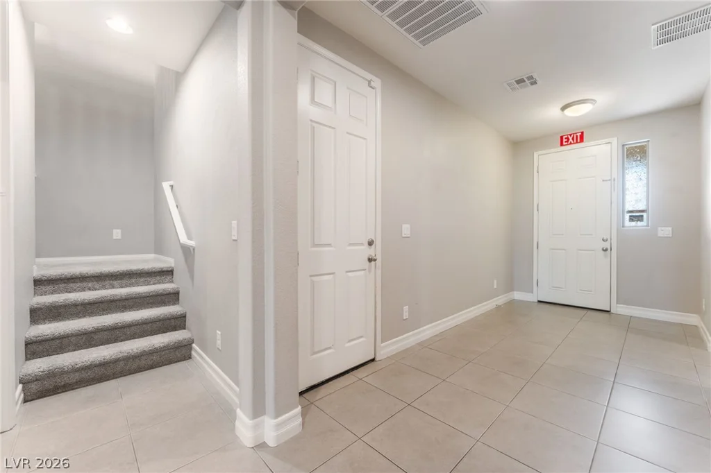 5601 Mackenzie Park, Las Vegas, NV 89130