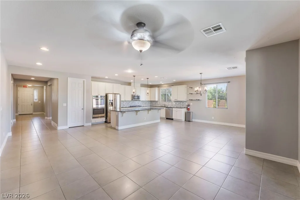 5601 Mackenzie Park, Las Vegas, NV 89130