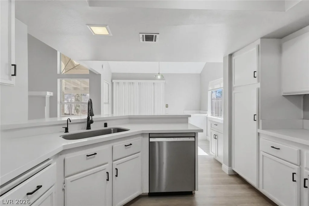 8912 Surf View, Las Vegas, NV 89117