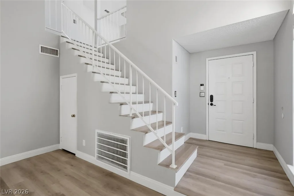 8912 Surf View, Las Vegas, NV 89117