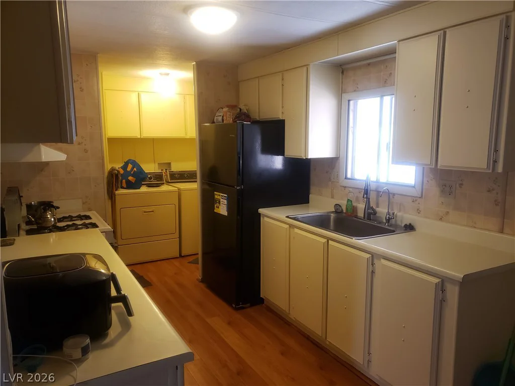 3326 Isle Royale, Las Vegas, NV 89122