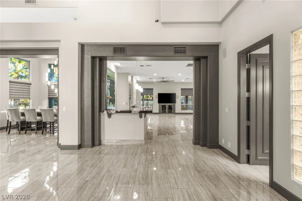 8001 Ryans Reef, Las Vegas, NV 89128