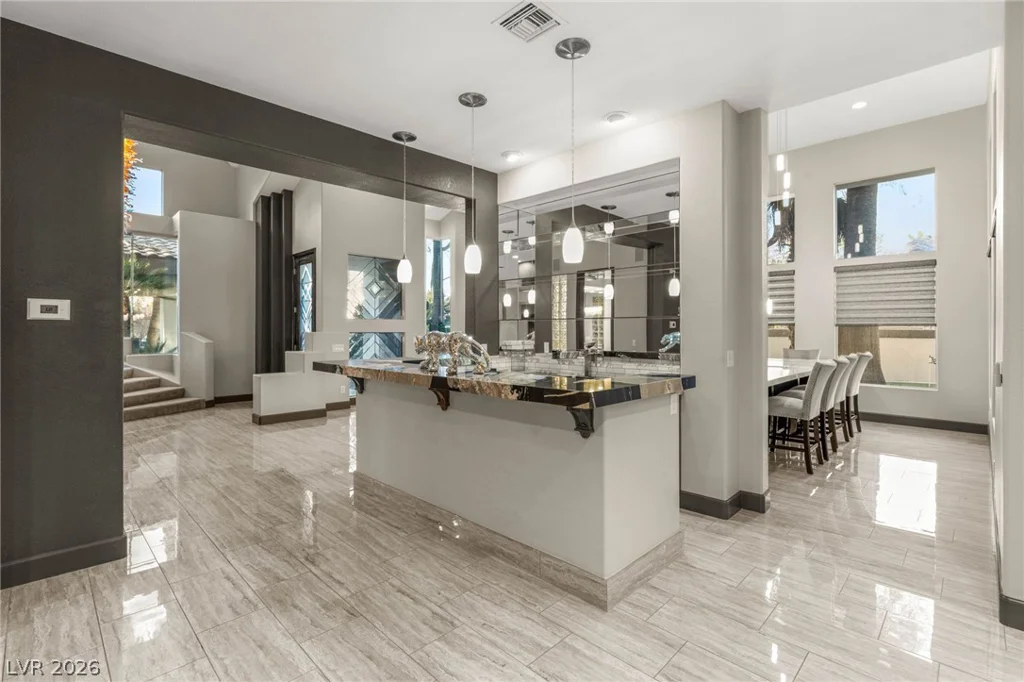 8001 Ryans Reef, Las Vegas, NV 89128