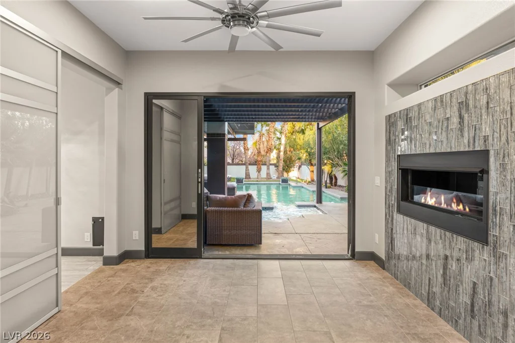 8001 Ryans Reef, Las Vegas, NV 89128