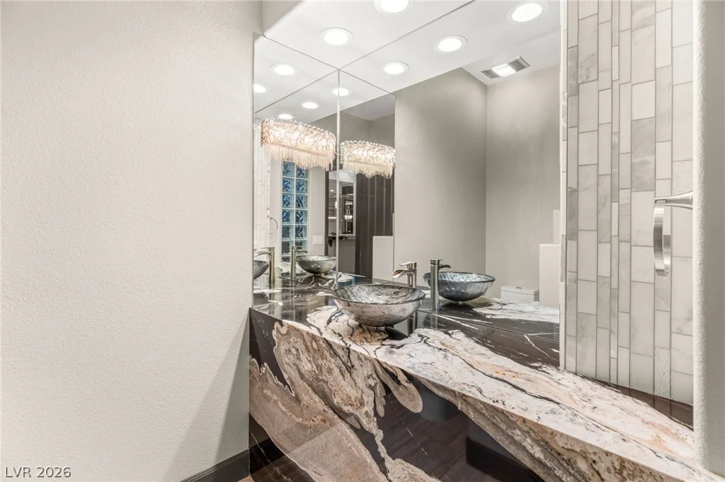 8001 Ryans Reef, Las Vegas, NV 89128