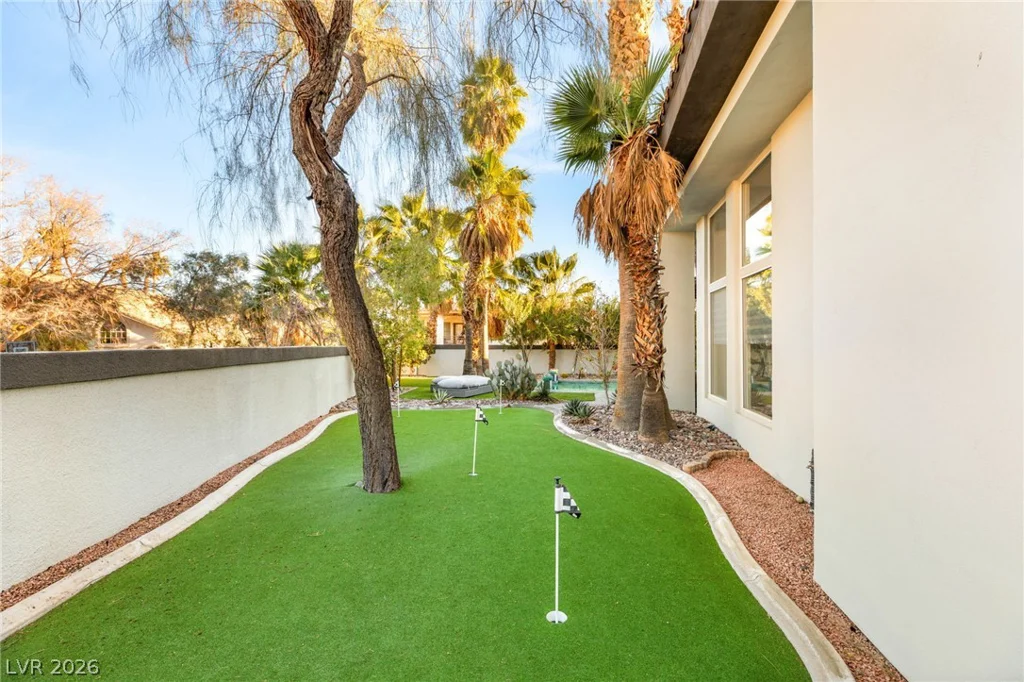 8001 Ryans Reef, Las Vegas, NV 89128