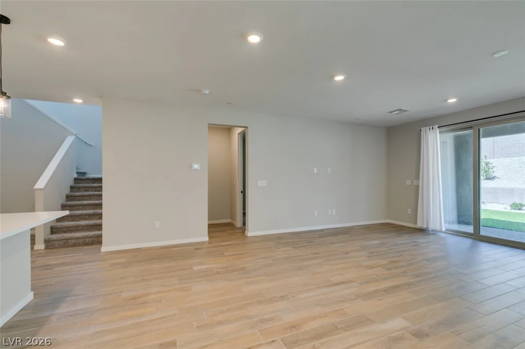 109 Medianoche, Las Vegas, NV 89138