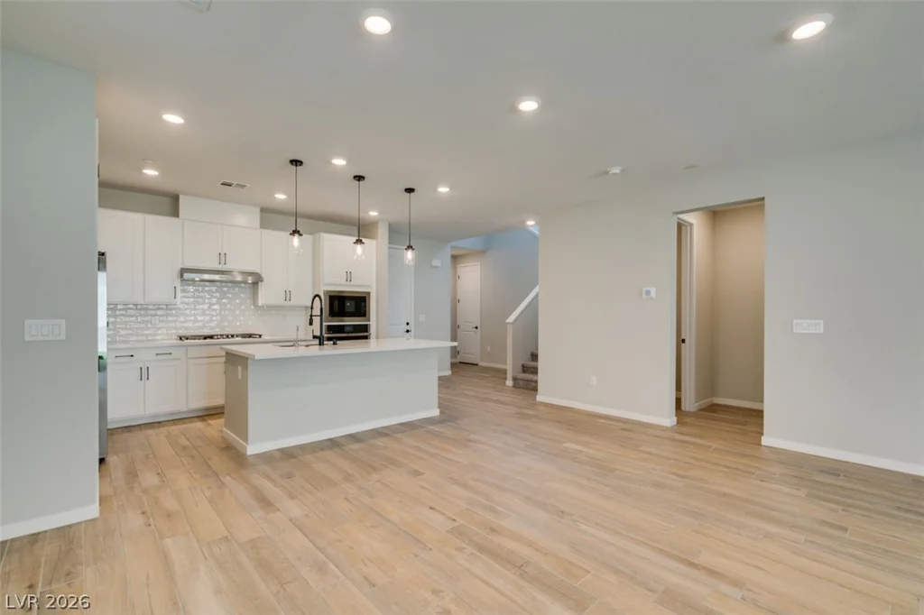 109 Medianoche, Las Vegas, NV 89138