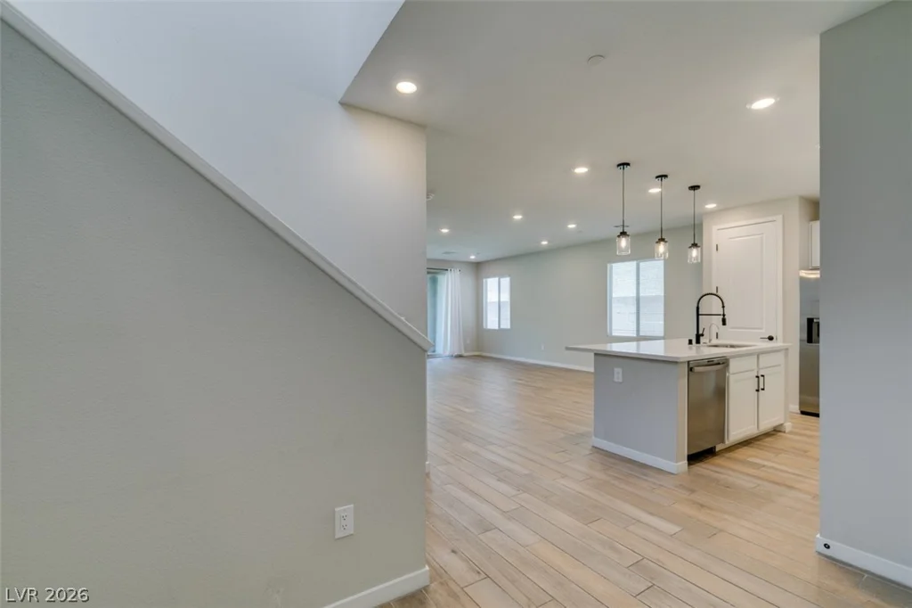 109 Medianoche, Las Vegas, NV 89138