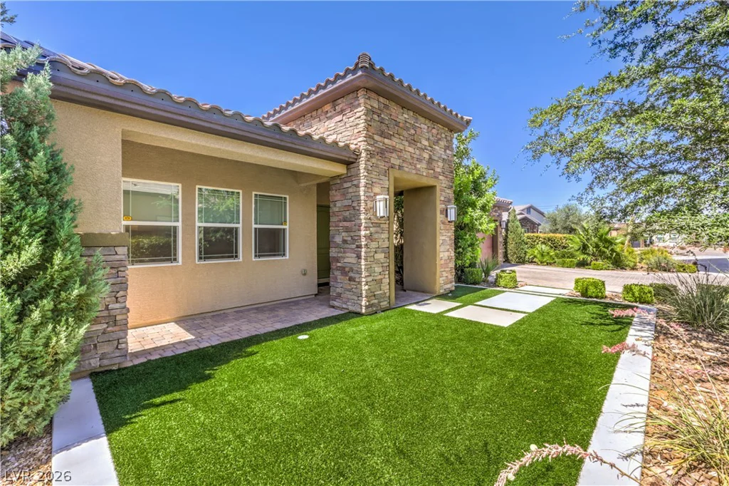 7119 Arabian Ridge, Las Vegas, NV 89131