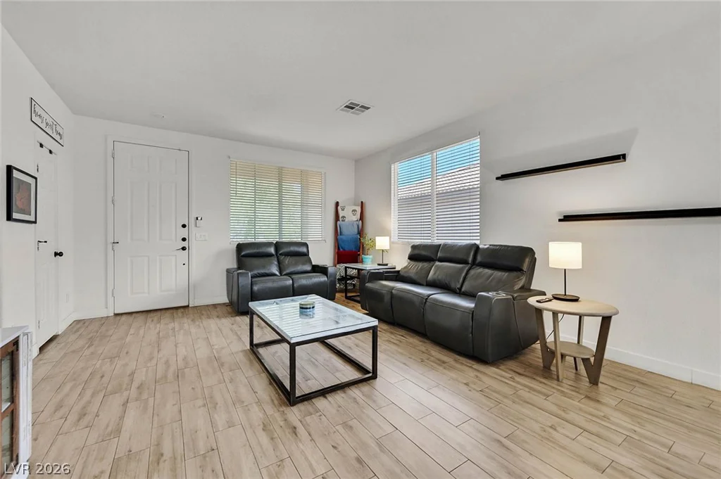 9127 Ivybridge, Las Vegas, NV 89123