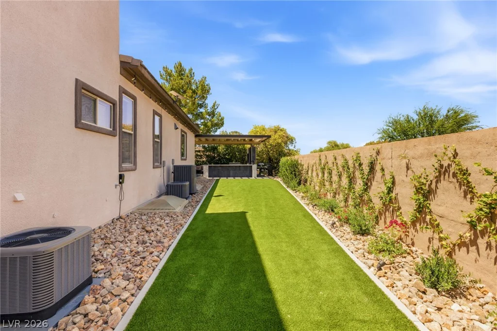 4 Darcy, Henderson, NV 89052
