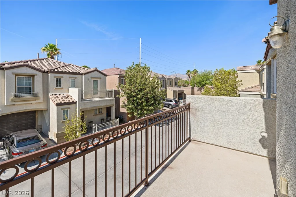 9156 Point Lace, Las Vegas, NV 89149