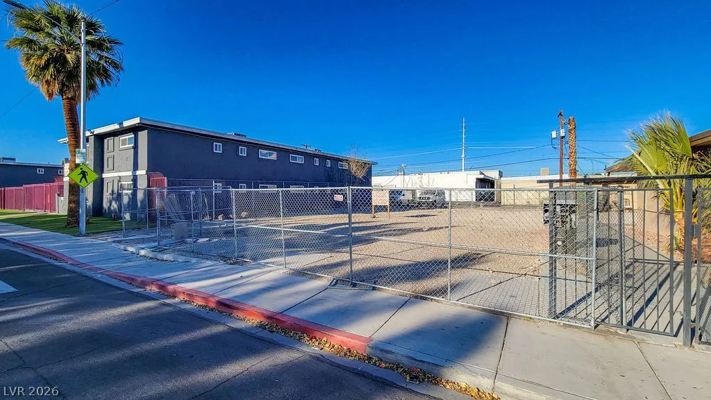 2300 Tam, Las Vegas, NV 89102