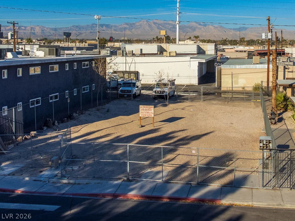 2300 Tam, Las Vegas, NV 89102