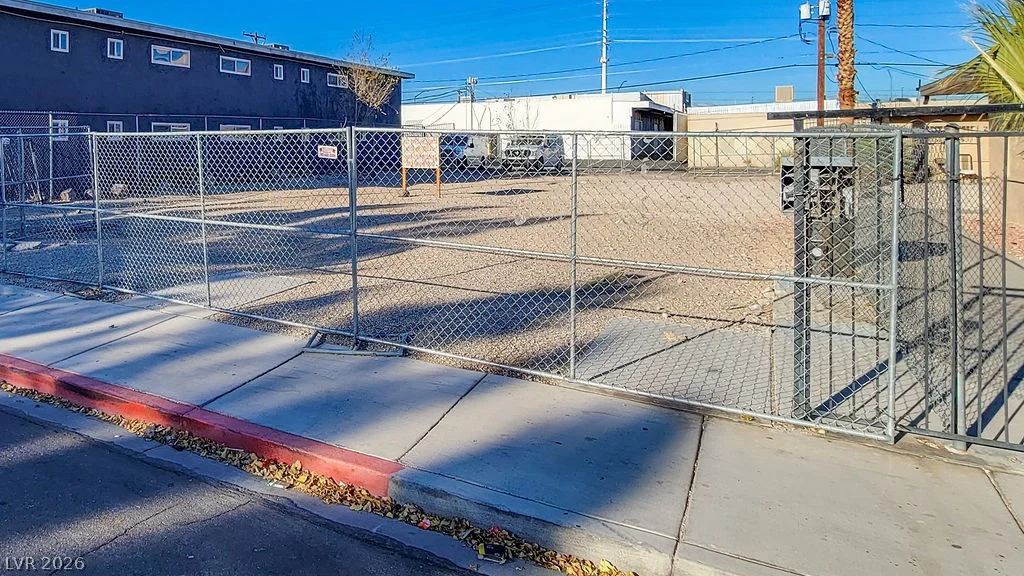 2300 Tam, Las Vegas, NV 89102